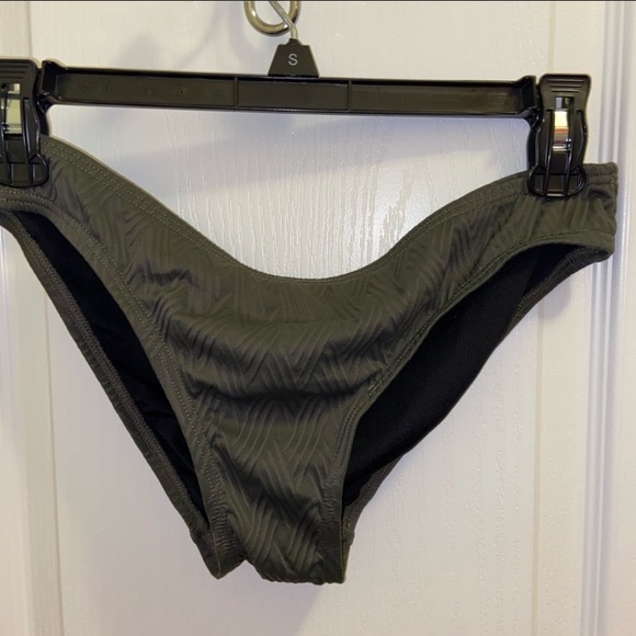 Vince Camuto bikini set - Picture 5 of 8